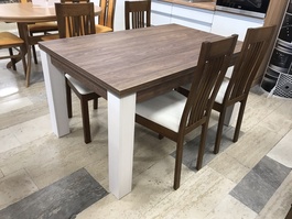 Jídelní stůl Ondřej 25
