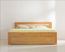 Dřevěná postel Marika klasik