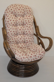 Ratanové houpací křeslo Swivel hnědé polstr motiv růže