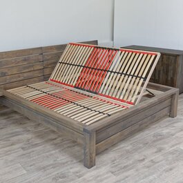 Lamelový rošt VILLACH S-G s pístovým výklopem z boku a s výkyvnými kaučukovými pouzdry