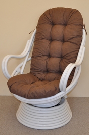 Ratanové houpací křeslo Swivel bílé polstr hnědý melír