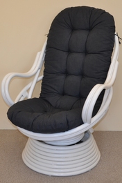 Ratanové houpací křeslo Swivel bílé polstr tmavě šedý melír