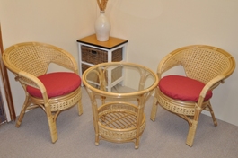 Ratanová sedací souprava Kina medová polstr vínový melír