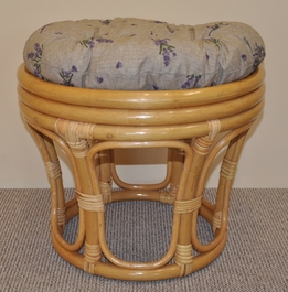 Ratanová taburetka velká medová polstr levandule