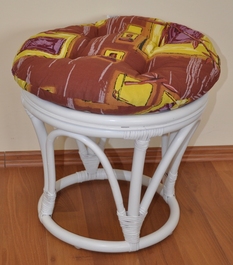 Ratanová taburetka velká bílá polstr hnědý list