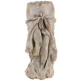 Obal betonový - antické nohy