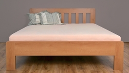 Dřevěná postel Ella Dream oblá