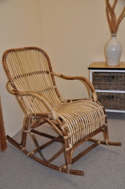 Houpací křeslo Klasik ratan semambo natural